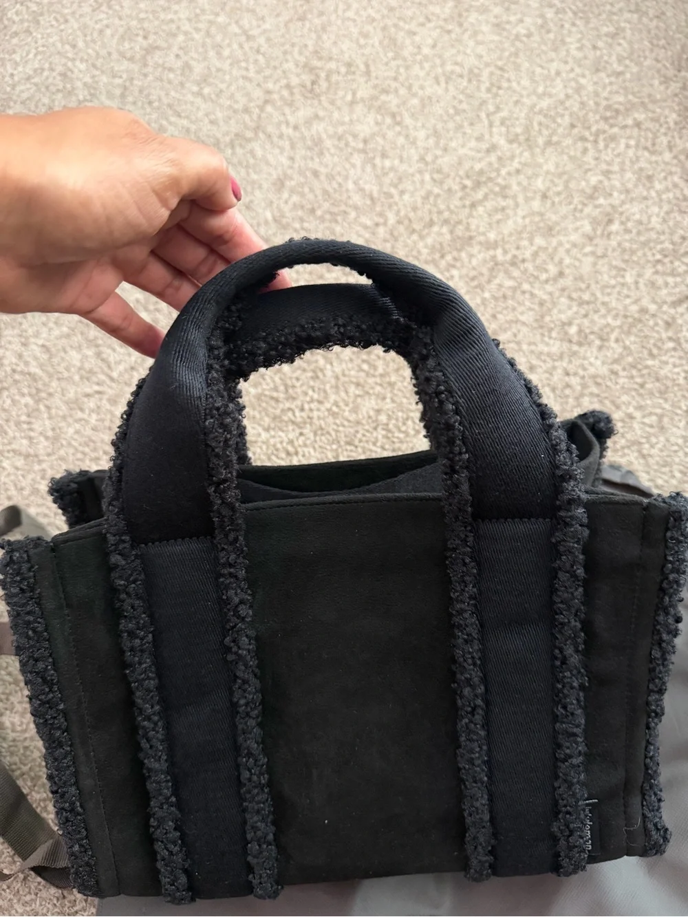lululemon athletica Black Sherpa-Trim Men’s Tote